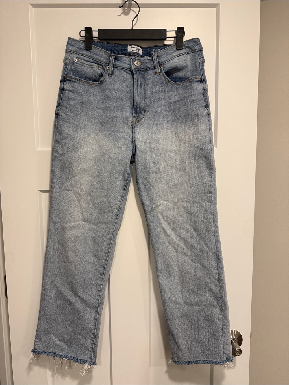 Kensie Jeans The Allie. High rise slim straight
